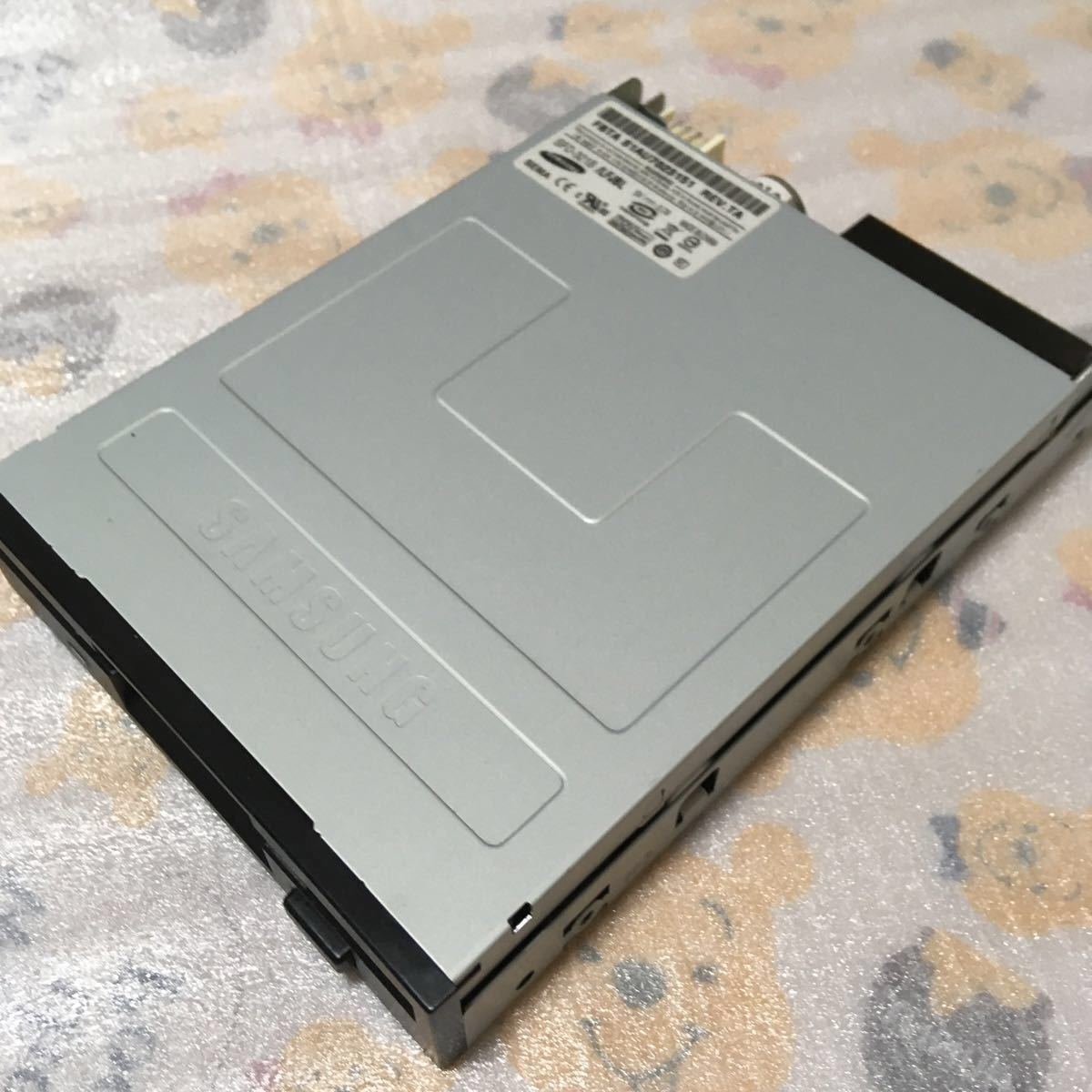 フロッピーディスクドライブ・SFD-321B / LFJBL・3.5インチ内蔵型