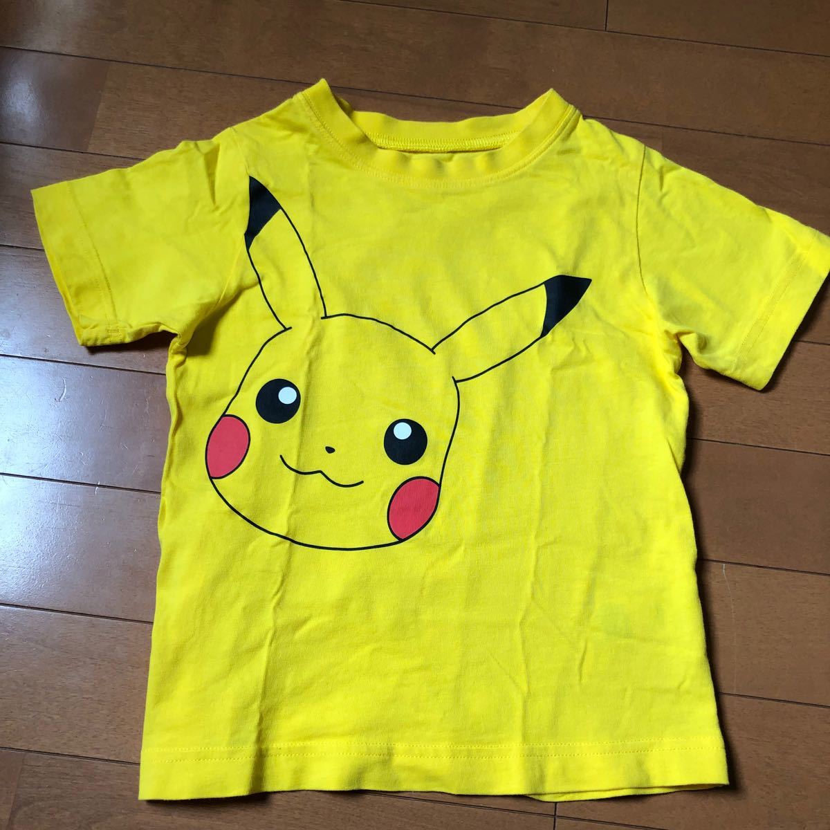 Paypayフリマ 子供服 キッズ ポケモン ピカチュウ 半袖tシャツ Tシャツ 半袖 イエロー Gu ジーユー 1 Paypayフリマ 子供服 キッズ ポケモン ピカチュウ 半袖tシャツ Tシャツ 半袖 イエロー Gu ジーユー 1