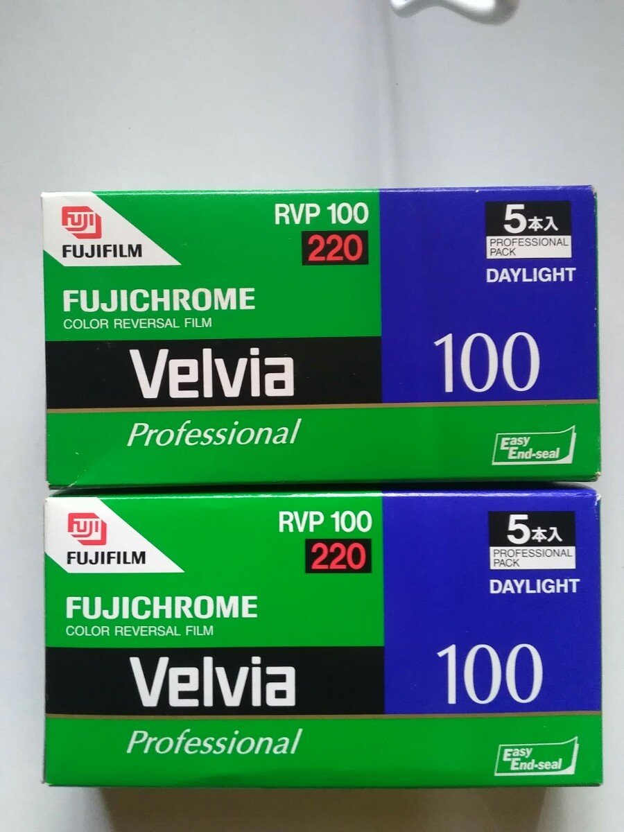 FUJIFILM リバーサルフィルム フジクローム Velvia 100