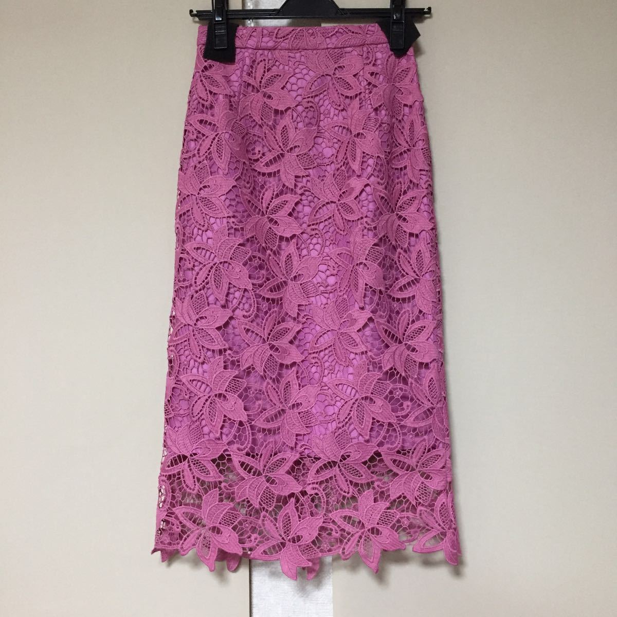 【新品タグ付き】リランドチュールレースタイトスカート ピンク