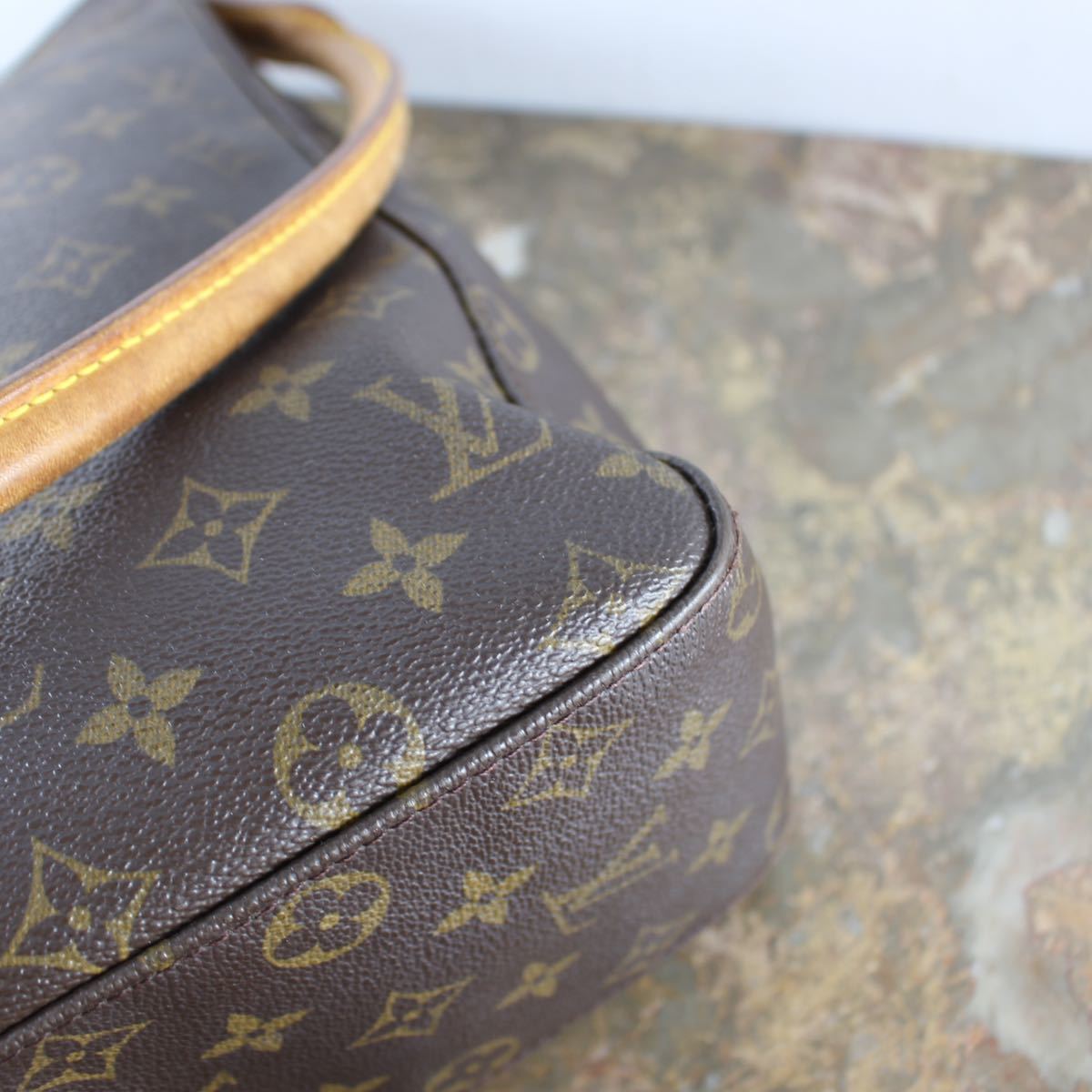 LOUIS VUITTON M51145 MI0020 MONOGRAM PATTERNED TOTE BAG MADE IN