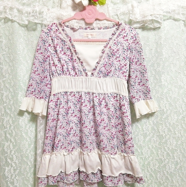 白Vネックフリル紫青花柄ネグリジェチュニックワンピース White V neck frill purple blue flower pattern negligee tunic dress