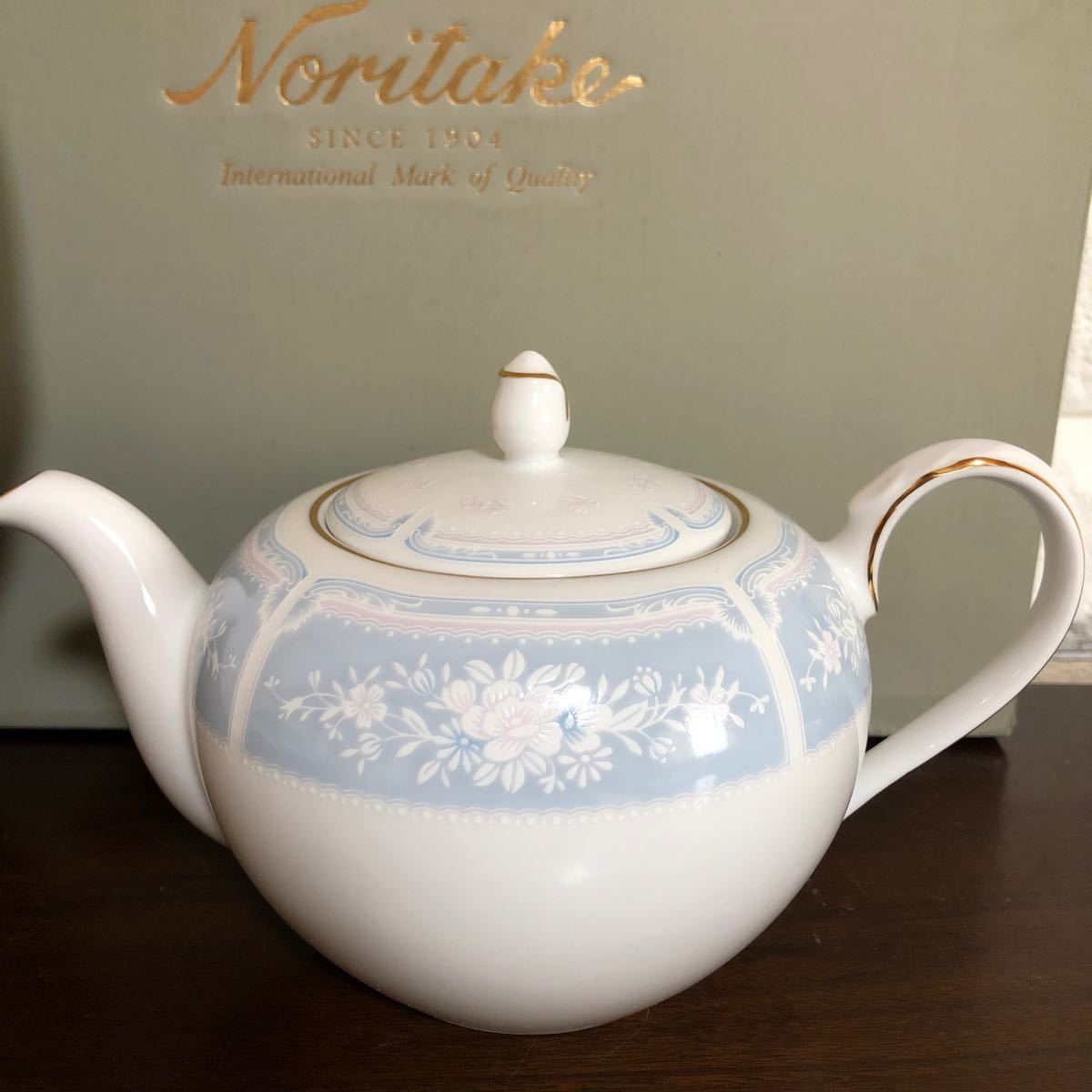 ノリタケ Noritakeレースウッド ゴールド&プラチナ カップ ノリタケ Noritakeレースウッド ゴールド&プラチナ カップ