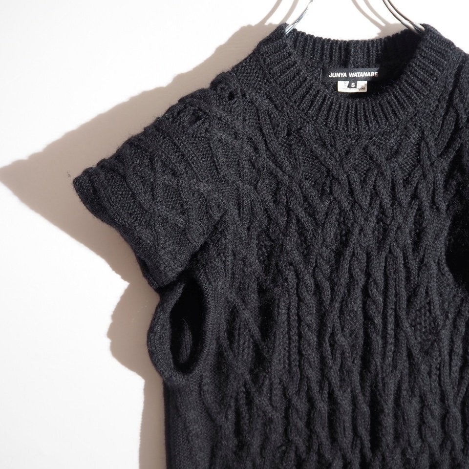 R8085P ▼JUNYA WATANABE ジュンヤワタナベ▼ 25AW パワーショルダー ローゲージ ダメージ加工 ウール ロングニット ブラック S 秋冬 mks_画像2
