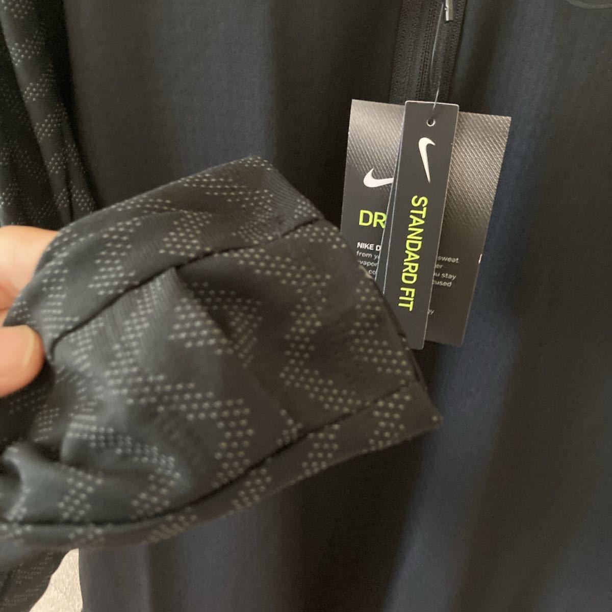 NIKE ナイキ　ランニングシャツ　メンズS ハーフジップ　定価10,450円