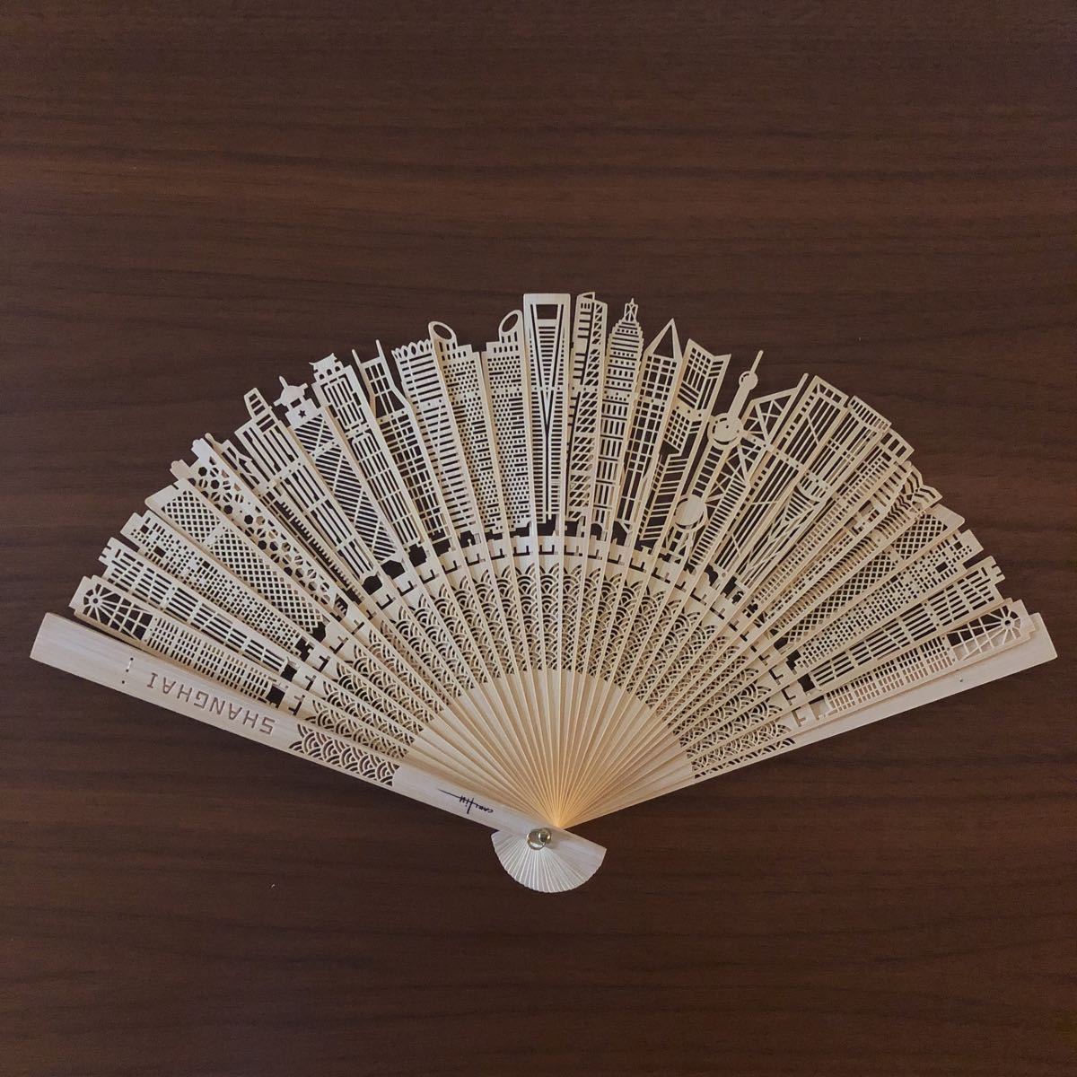 Yahoo!オークション - 新品 扇子 上海シティ 上海街並み 高層 Yahoo!オークション - 新品 扇子 上海シティ 上海街並み 高層