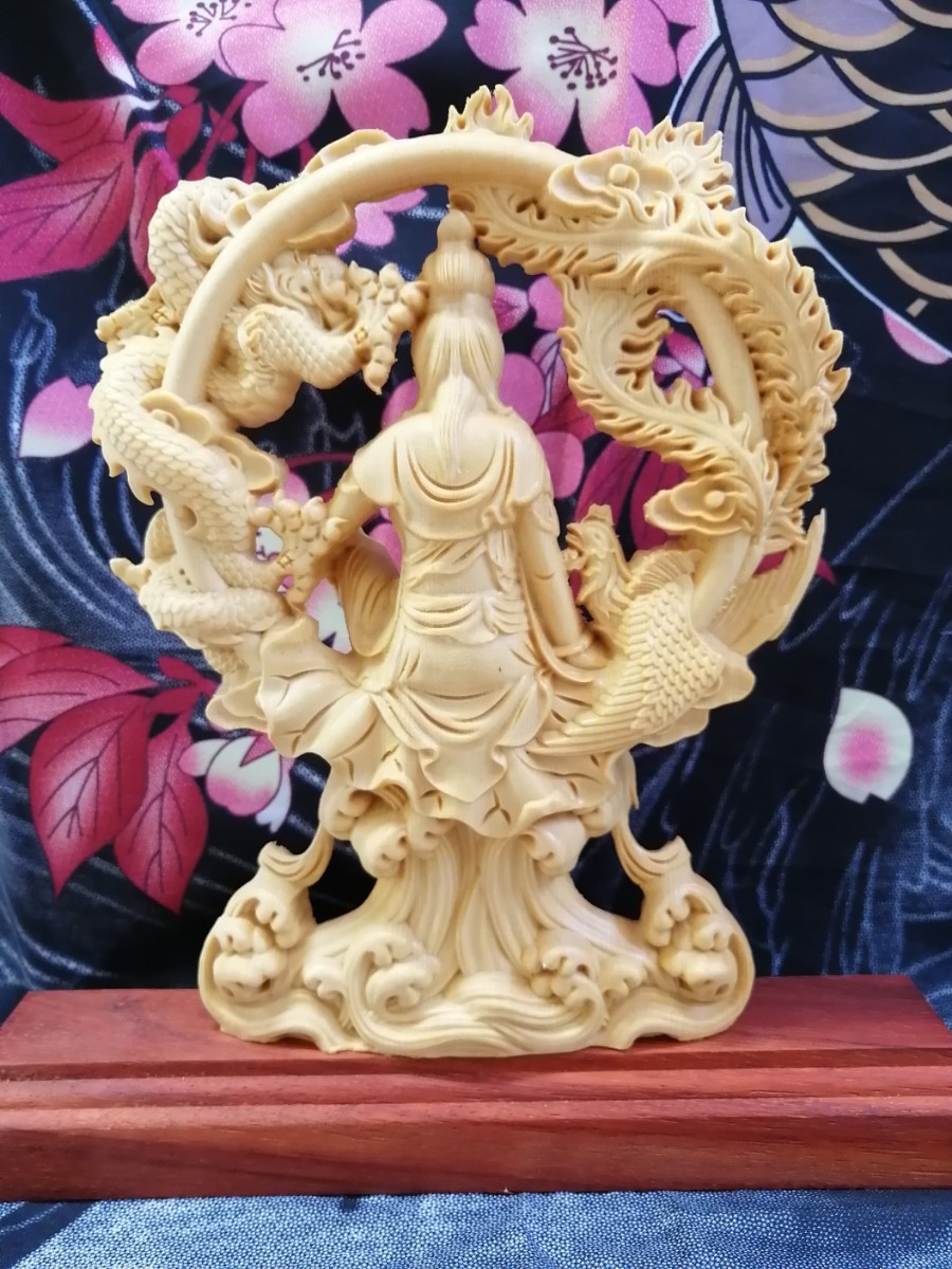 観音菩薩　雲　木彫り　置物　仏教美術　仏像　観音像