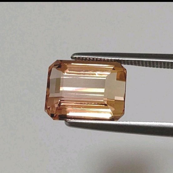 《宝石☆ルース》極美品☆レア☆天然インペリアルトパーズ☆5.813ct☆鑑別付