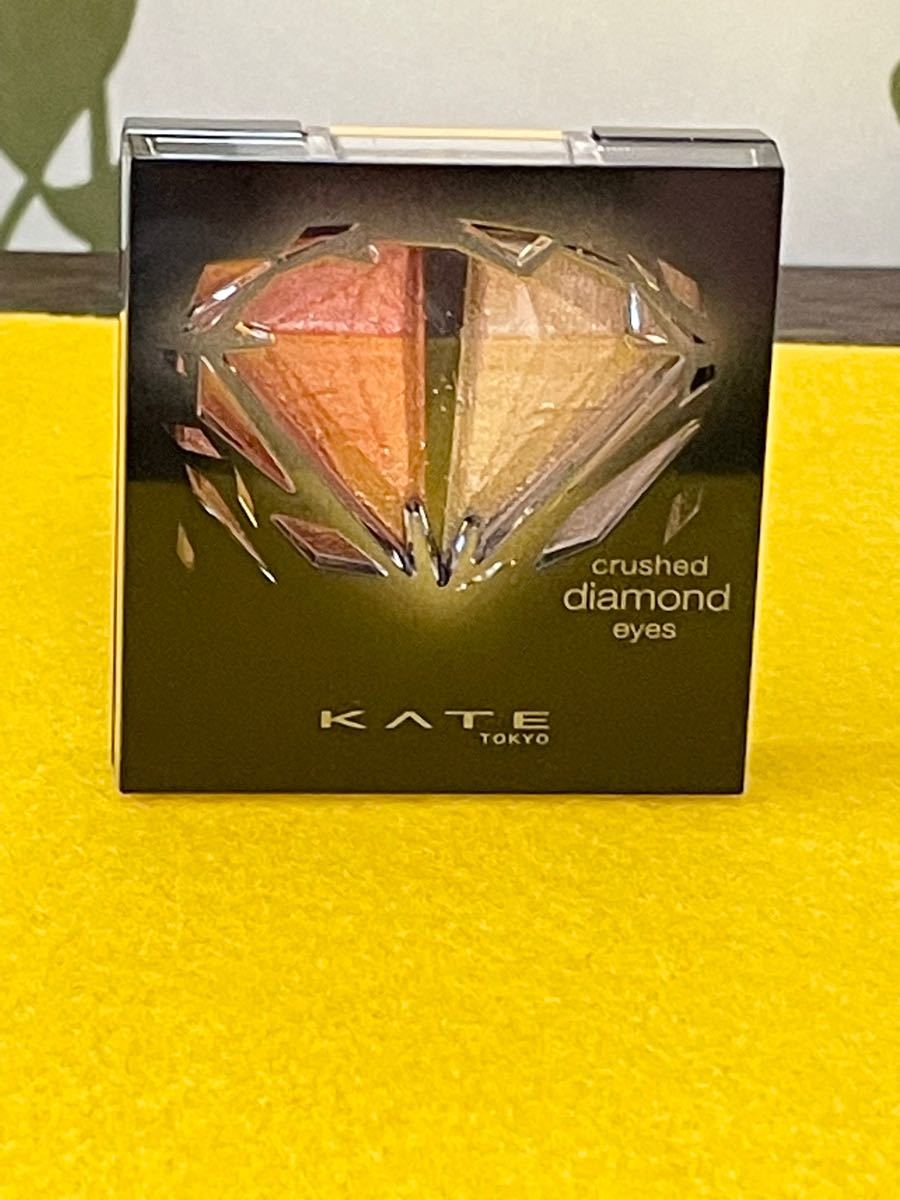 ケイト　クラッシュ　ダイヤモンドアイズ【OR−1】『アイシャドウ』