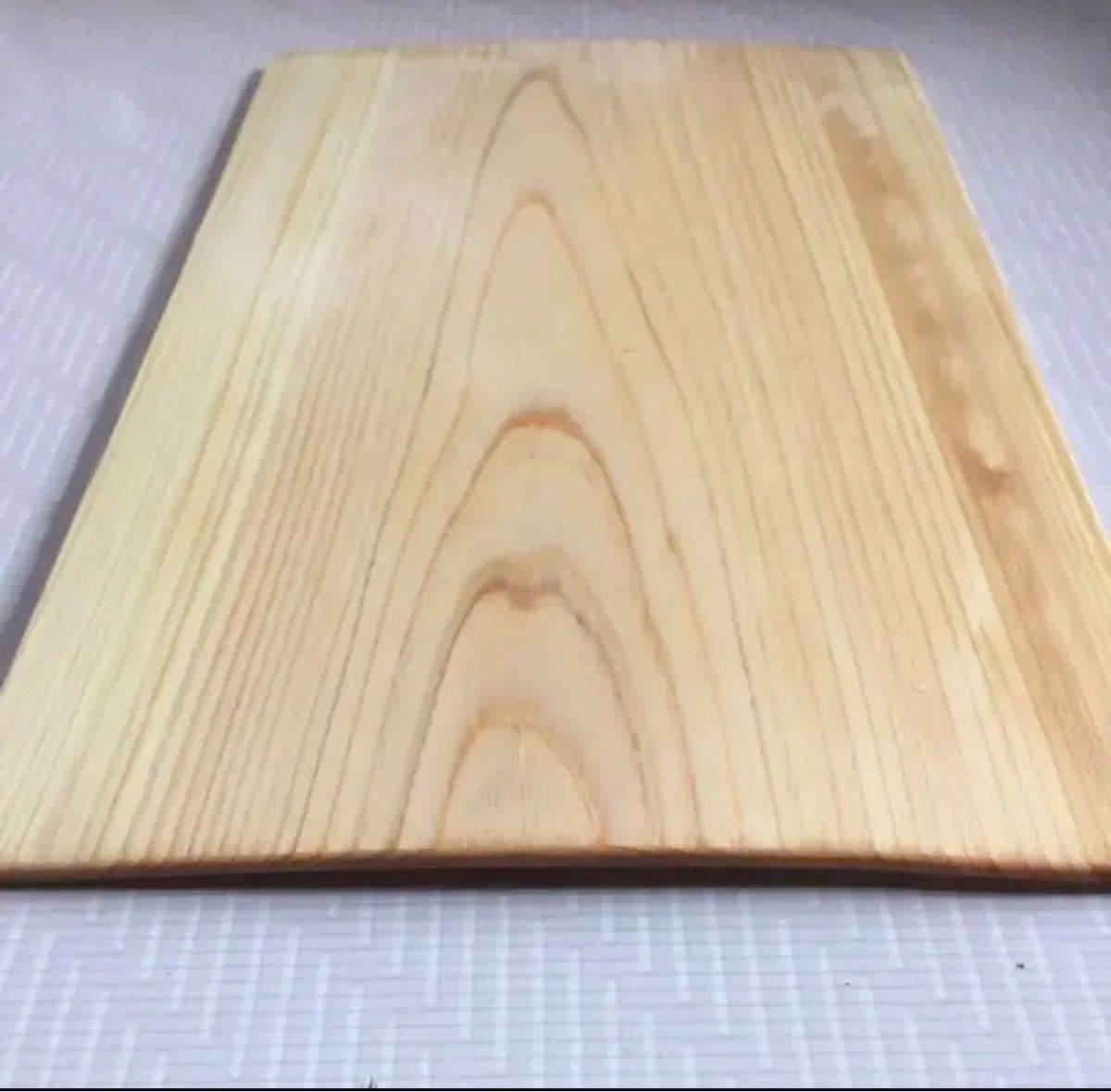 超軽量　ひのき　まな板 18×30×0.5センチ　奈良県 吉野産 桧 檜　木　木製品　ヒノキ　木製 プレート