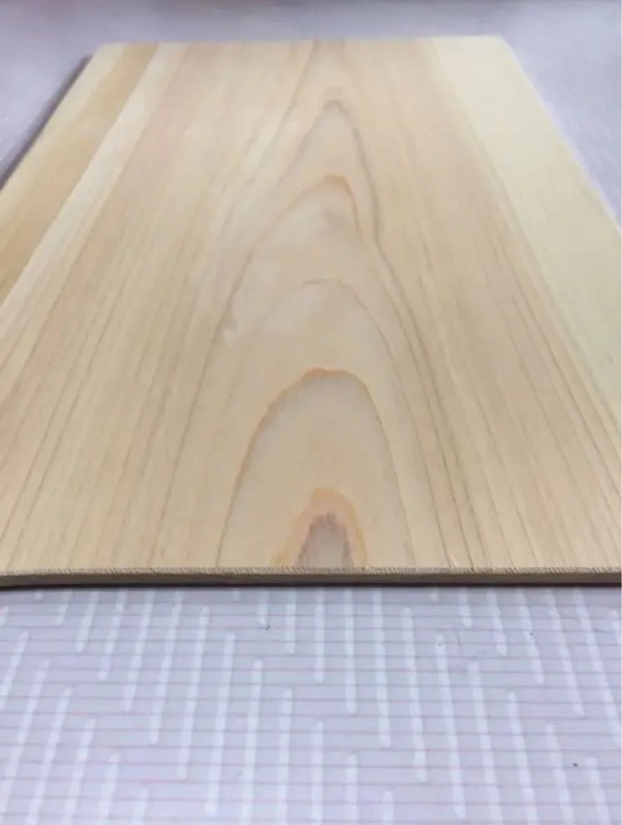 超軽量　ひのき　まな板 18×30×0.5センチ　奈良県 吉野産 桧 檜　木　木製品　ヒノキ　木製 プレート