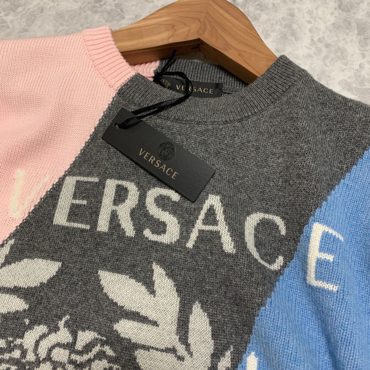 J@ 未使用 / 希少!19AW[コレクションモデル] 伊製 VERSACE ヴェルサーチ 長袖 'メデューサ×トリコカラー' ニット セーター 大きいSIZE:54 _画像4