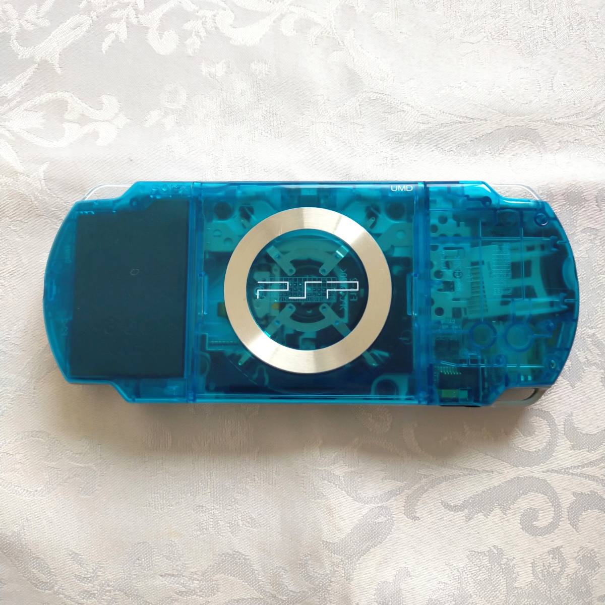 【美品】【カスタム】PSP 2000 すぐ遊べるセット(クリアブルー)