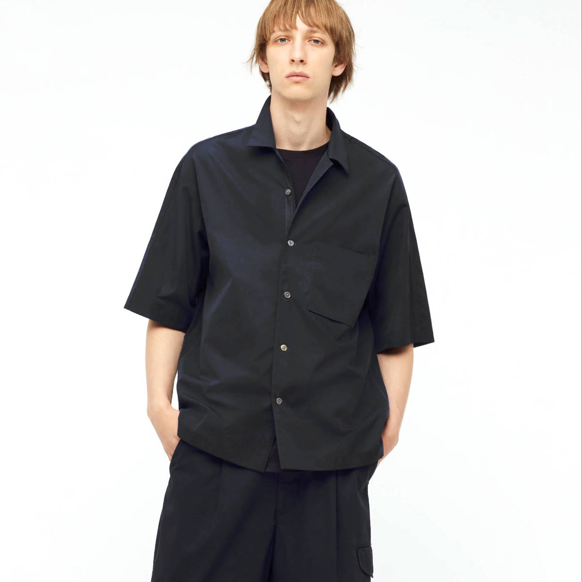 新品L黒UNIQLO×ジルサンダー+Jスーピマコットンオーバーサイズ 新品L黒UNIQLO×ジルサンダー+Jスーピマコットンオーバーサイズ