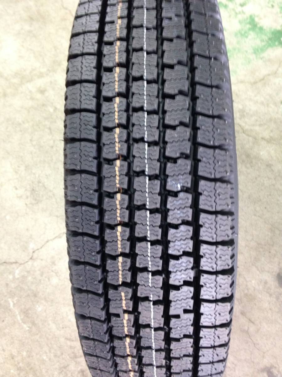 ★205/85R16 117/115N　★トラック・マイクロバス用 スタッドレス　★DELVEX M935　★新品1本から激安_画像2