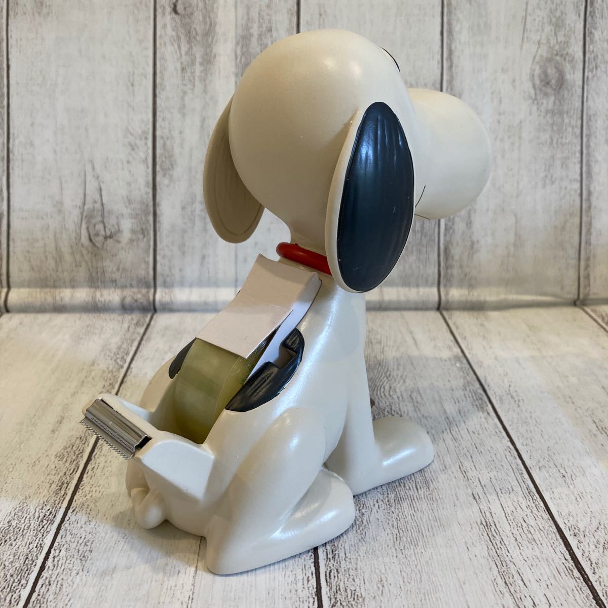 新品・未使用 ホールマーク スヌーピー フィギュア テープカッター