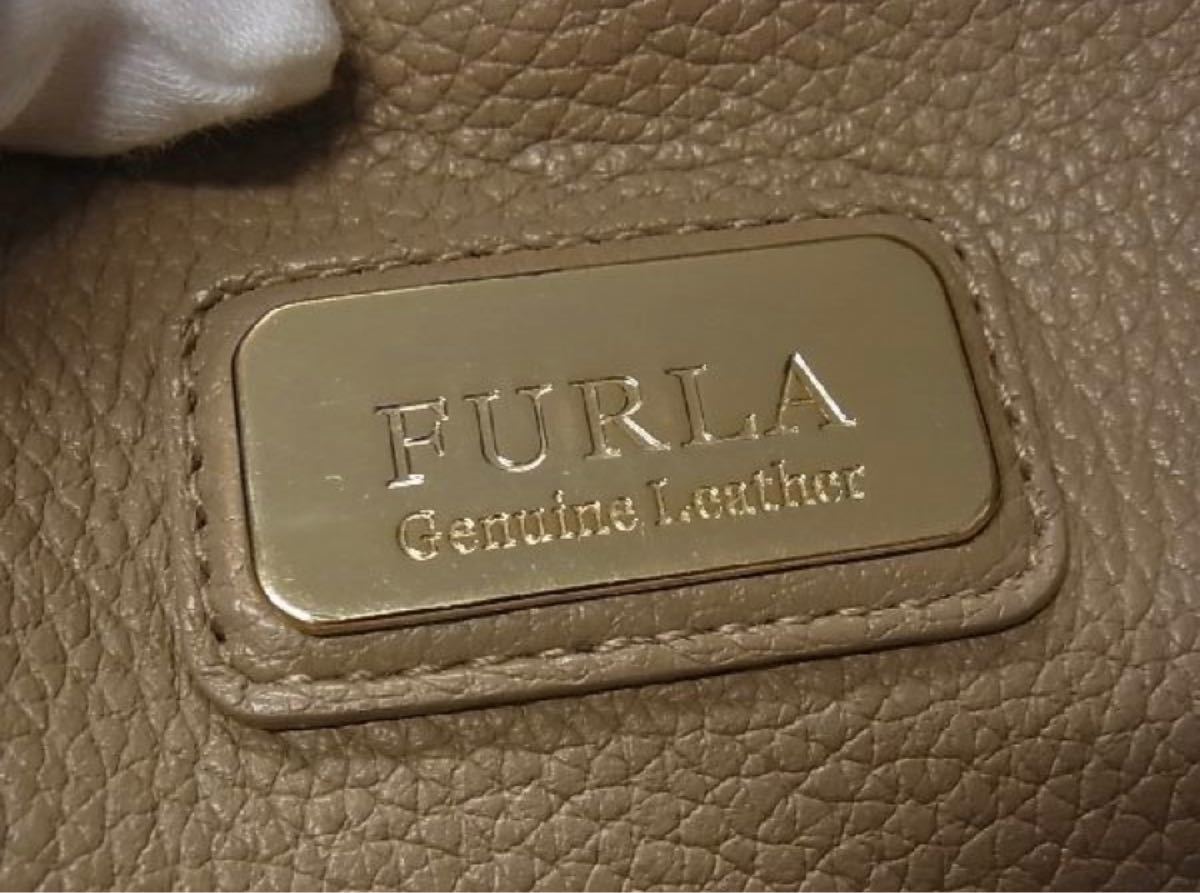 【美品】FURLA フルラ PERLA ペルラ レザー ショルダーバッグ