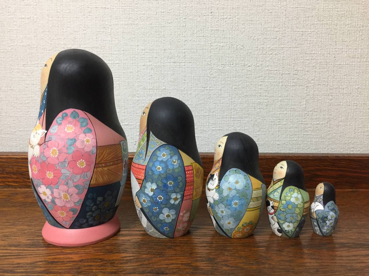 2022年最新海外 ロシア雑貨☆着物マトリョーシカ(5P)14.5cm タチアナ