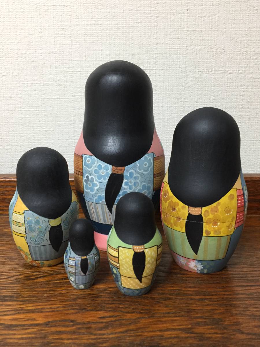 2022年最新海外 ロシア雑貨☆着物マトリョーシカ(5P)14.5cm タチアナ