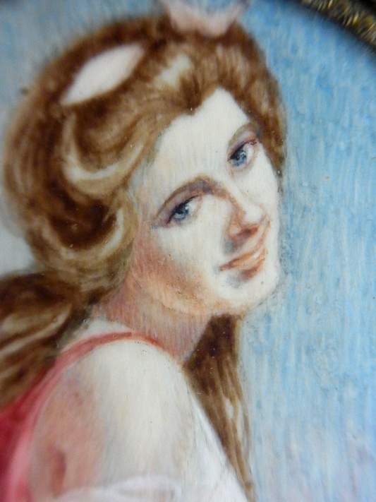 美 アンティーク彩画 ミニアチュール 細密画 振返る若く美しい女性 作家サイン入り ガラスカバー付き木製額 手描き 肉筆_画像5