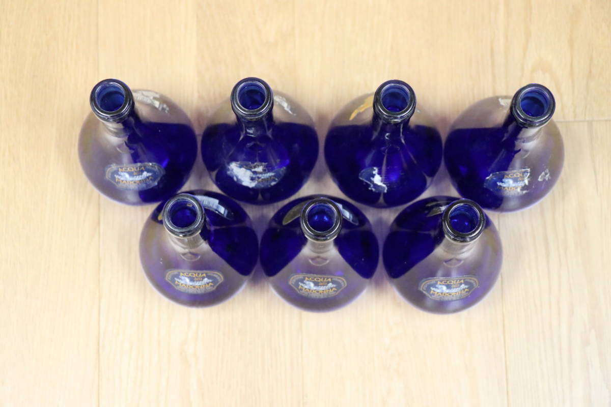 アクアマドンナ・ウォーター　空瓶7個セット　水　インテリア　ディスプレイ　深い青　壺型ボトル_画像4