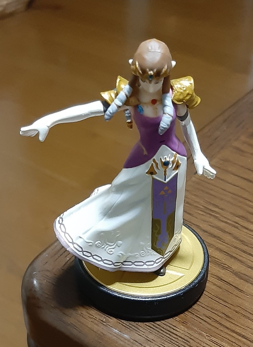 Paypayフリマ Amiibo 大乱闘スマッシュブラザーズ ゼルダ ゼルダの伝説ブレスオブザワイルド