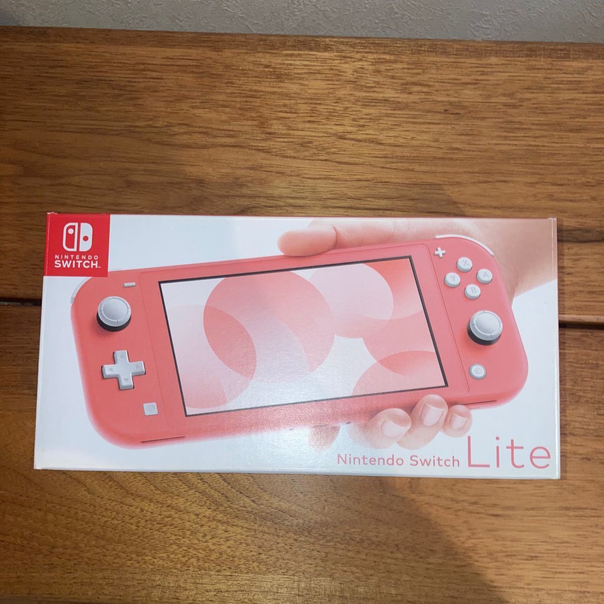 スイッチライト　コーラル　Nintendo Switch Lite