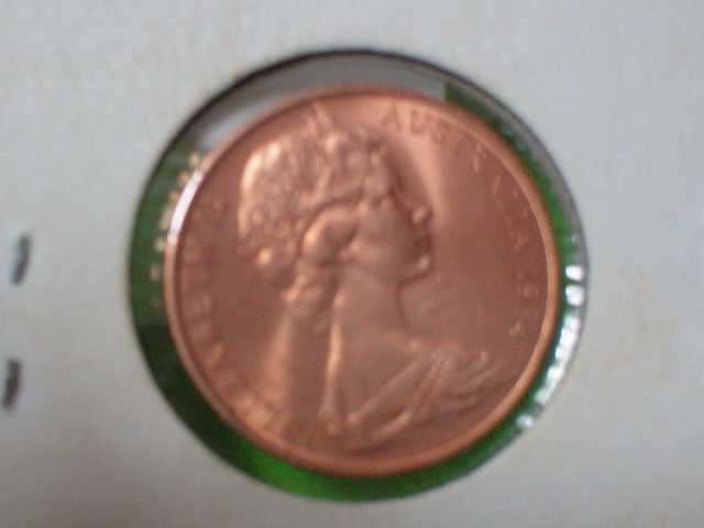 珍品　デザイン　１９８４　えりまきとかげ　コイン　オーストラリア　２セント　銅貨　ケース付　未使用品_画像3