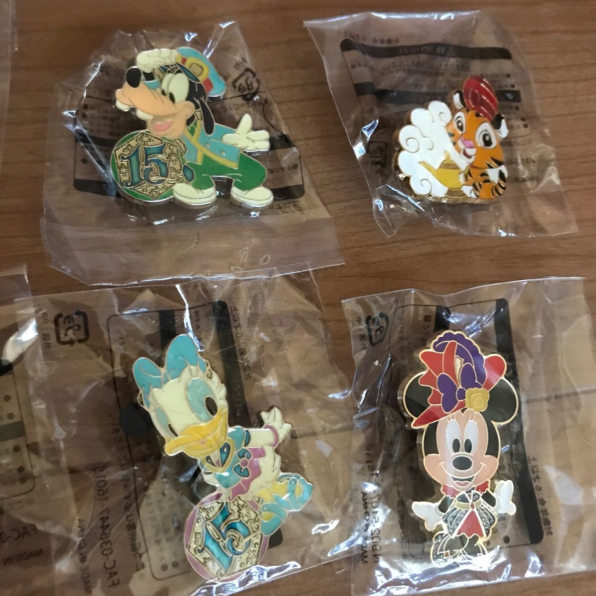 Paypayフリマ ディズニーシー アブールバザール ピンバッジ 色々 Paypayフリマ ディズニーシー アブールバザール ピンバッジ 色々
