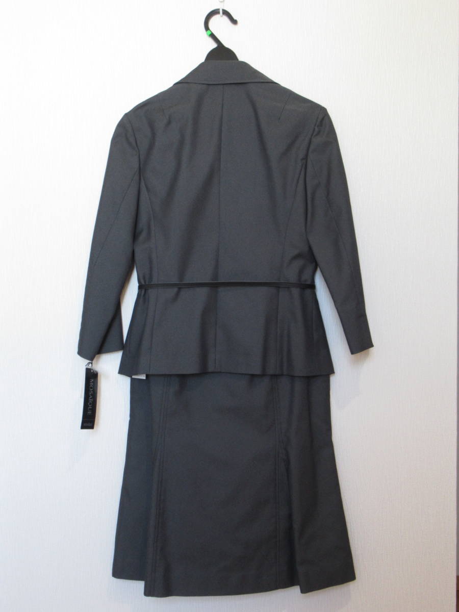 新品タグ付 MOSAIQUE モザイク（東京スタイル） チャコールグレーのスーツ サイズ 9号（M）定価5万円程度（アリスバーリー好きな方へ）_画像3