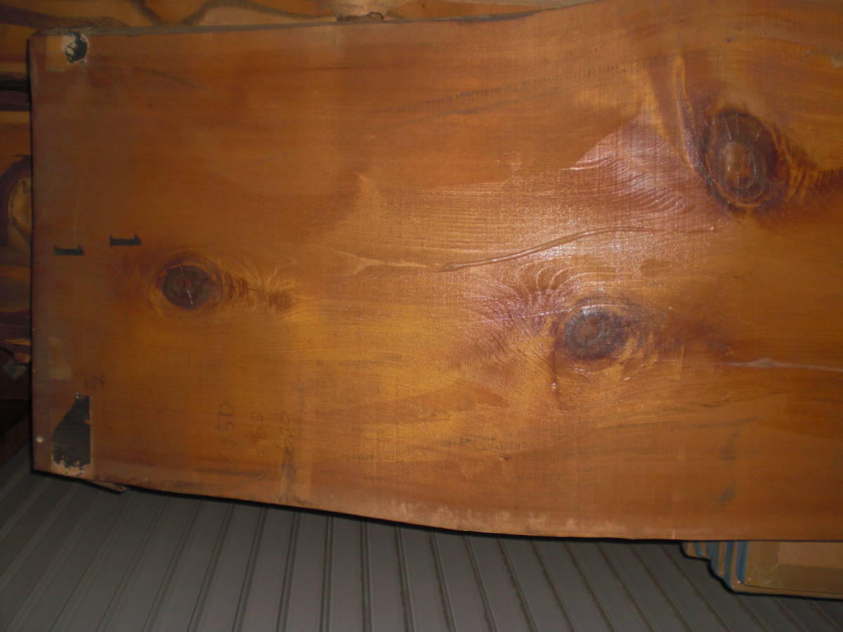 木曽桧　乾燥材　耳付き無垢板　節あり　テーブル天板　カウンター　1950×580～650×60_木表