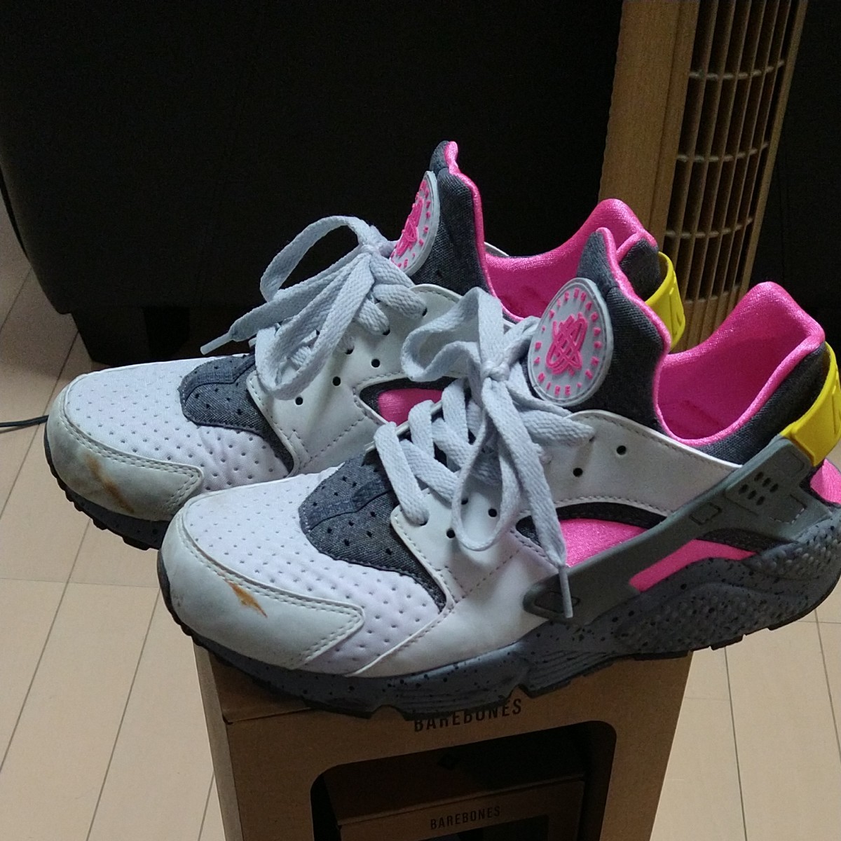 NIKE ナイキエアハラチ　27cm