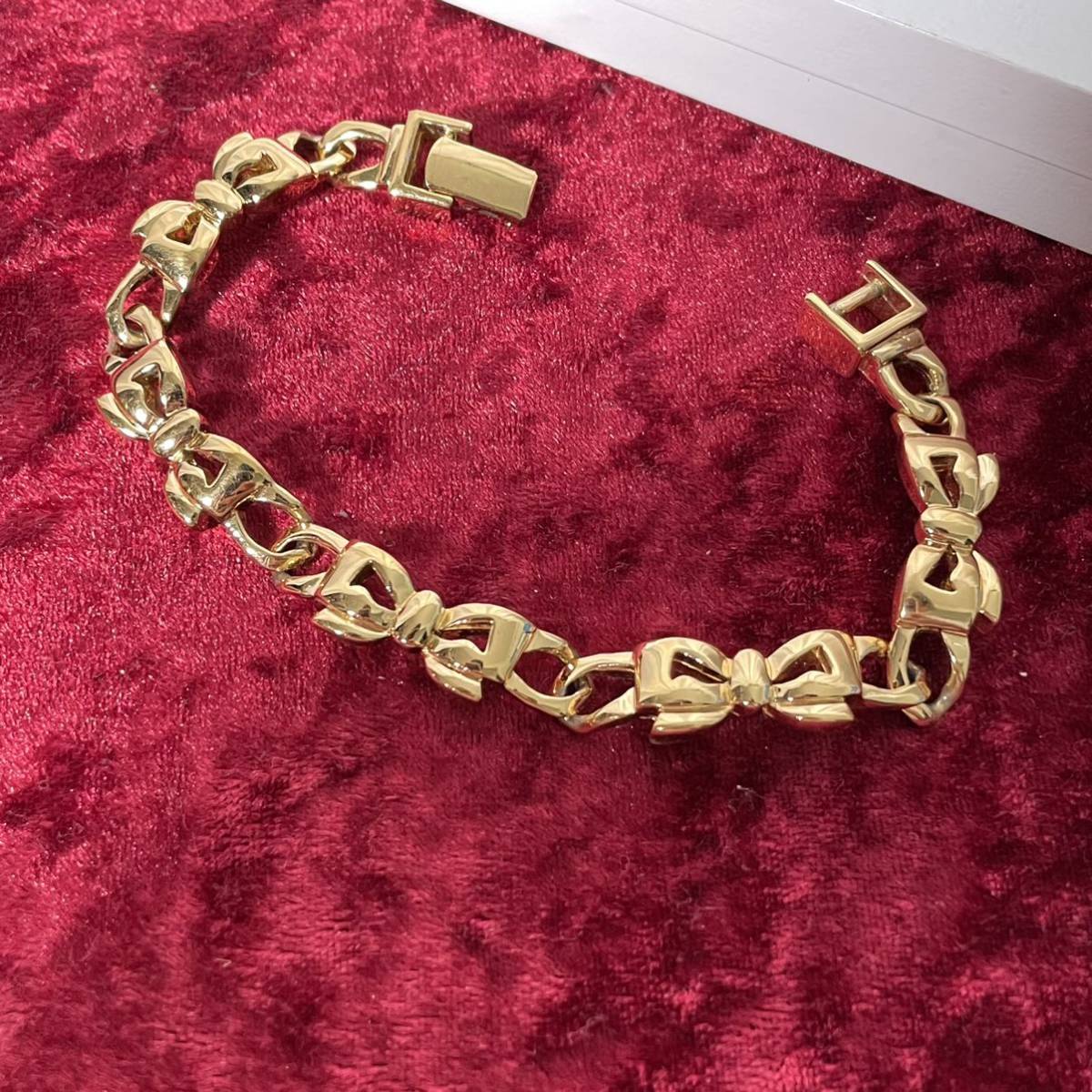  beautiful goods vintage NINARICCI Nina Ricci ribbon bracele 