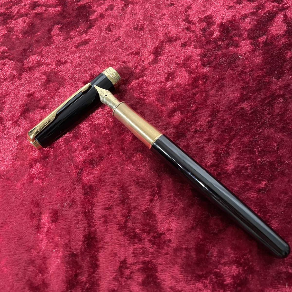 【超お買い得!】 美品 ペン 万年筆 中軸 パーカー PARKER 18金 K18 パーカー 【超お買い得!】 美品 ペン 万年筆 中軸 パーカー PARKER 18金 K18 パーカー