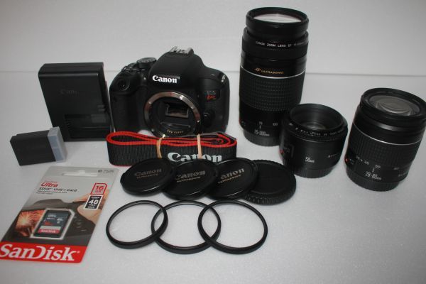 【極上美品 トリプルレンズセット】 Canon EOS Kiss X9i canon kiss x9i 標準 望遠 単焦点 再