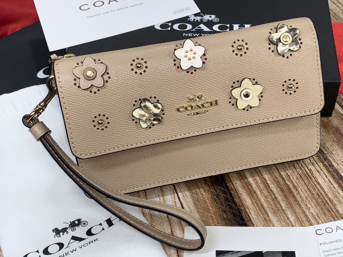 COACH コーチ ティーローズ クラッチ バッグ 財布（¥21,500） dofeli.com