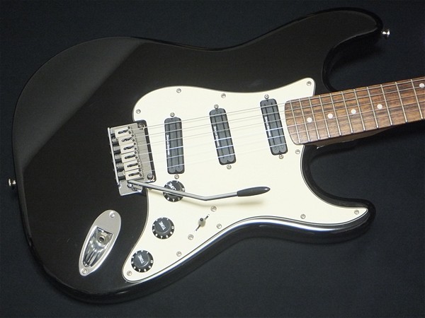 Squier by Fender Deluxe Hot Rails Stratocaster DUNCAN ダンカン