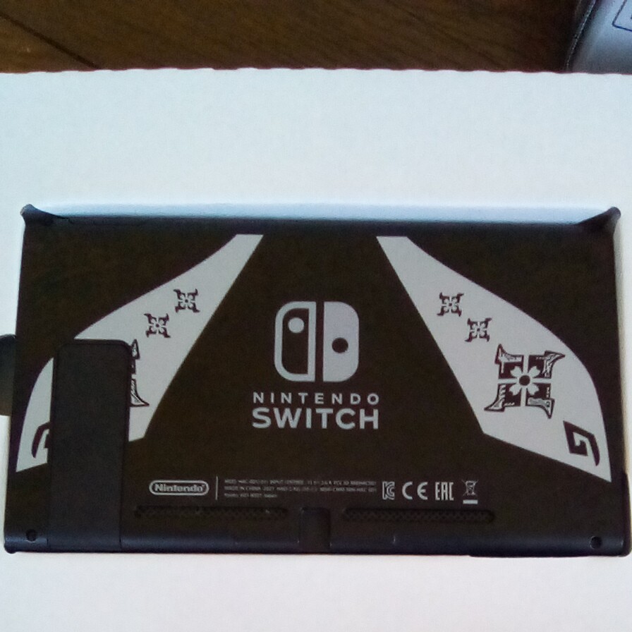 中古キレイ 限定Nintendo Switch モンハンライズスペシャルエディションソフトなし