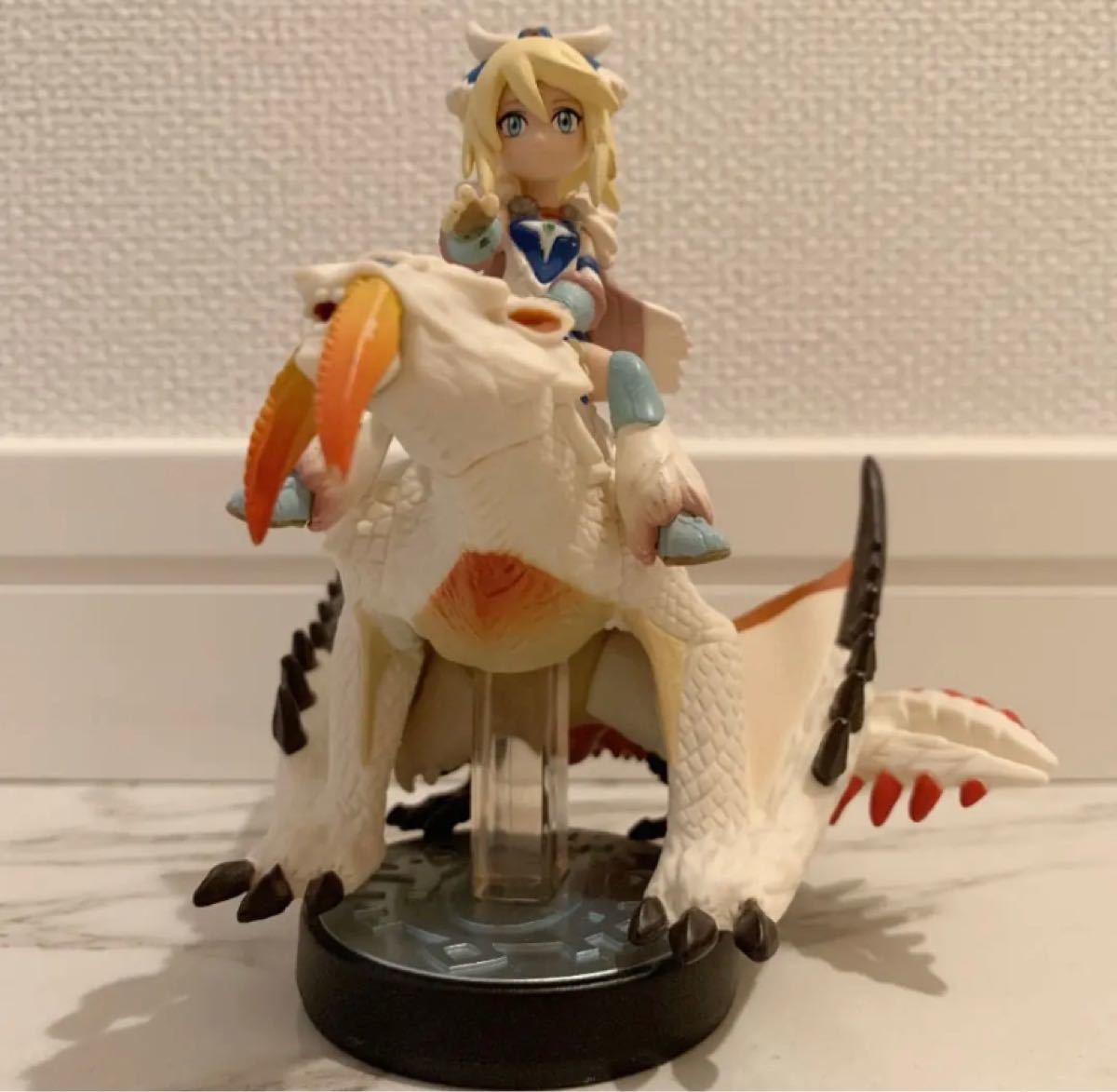 amiibo ベリオロス (ヒョウガ) &アユリア モンスターハンター amiibo ベリオロス (ヒョウガ) &アユリア モンスターハンター