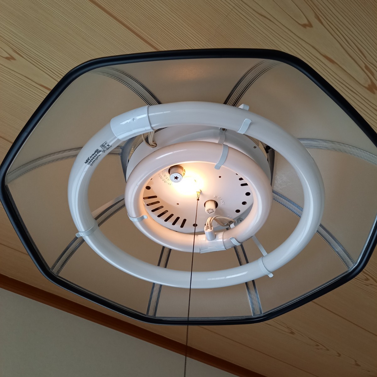 コイズミ 和室 洋室 レトロ 照明器具 吊り下げ 電気|Yahoo コイズミ 和室 洋室 レトロ 照明器具 吊り下げ 電気|Yahoo