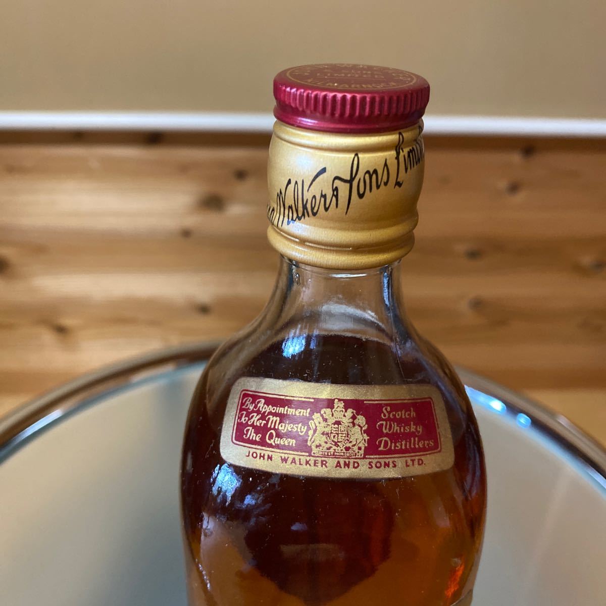 ジョニーウォーカー レッドラベル750ml 箱付 オールドボトル70 ジョニーウォーカー レッドラベル750ml 箱付 オールドボトル70