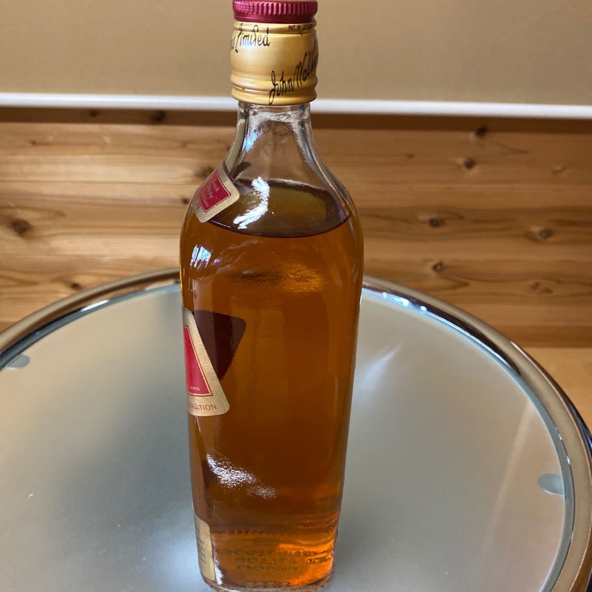 ジョニーウォーカー レッドラベル750ml 箱付 オールドボトル70 ジョニーウォーカー レッドラベル750ml 箱付 オールドボトル70