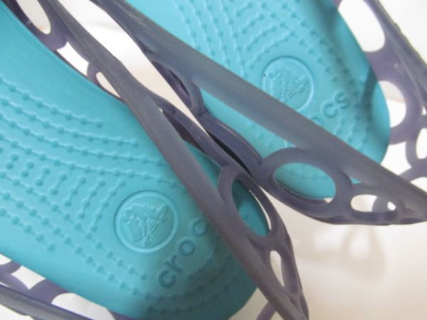 (44571) Crocs sandals J2 blue group USED