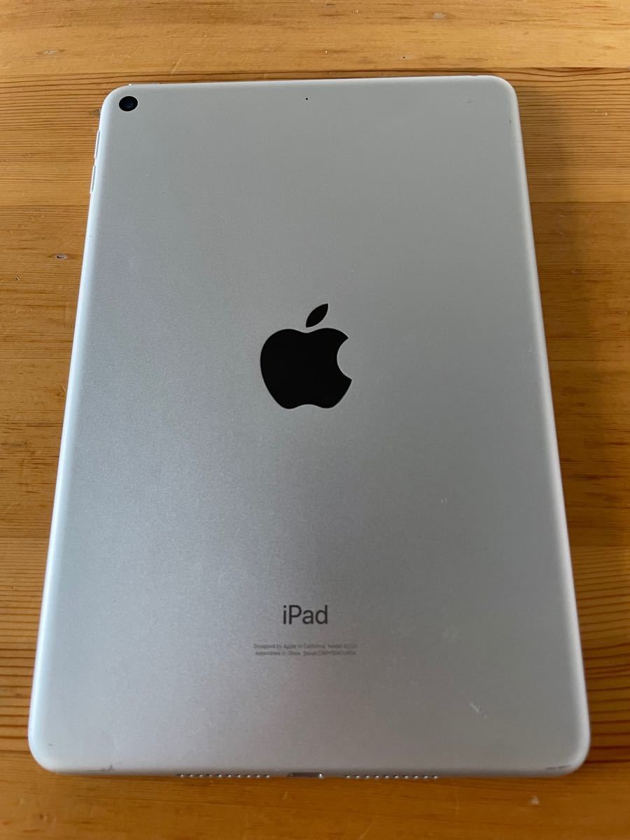 iPadmini5 第5世代 WI FI GB シルバー 純正カバー付 本体 iPad mini 5 Apple