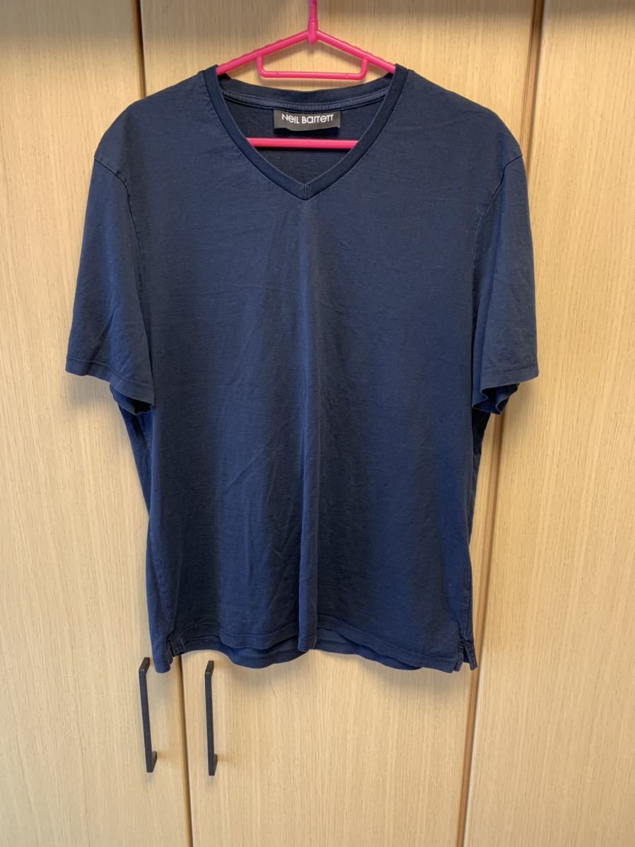 国内正規 18SS Neil Barrett ニールバレット Vネック Tシャツ カットソー 紺 S PBJT71 A518S_画像1