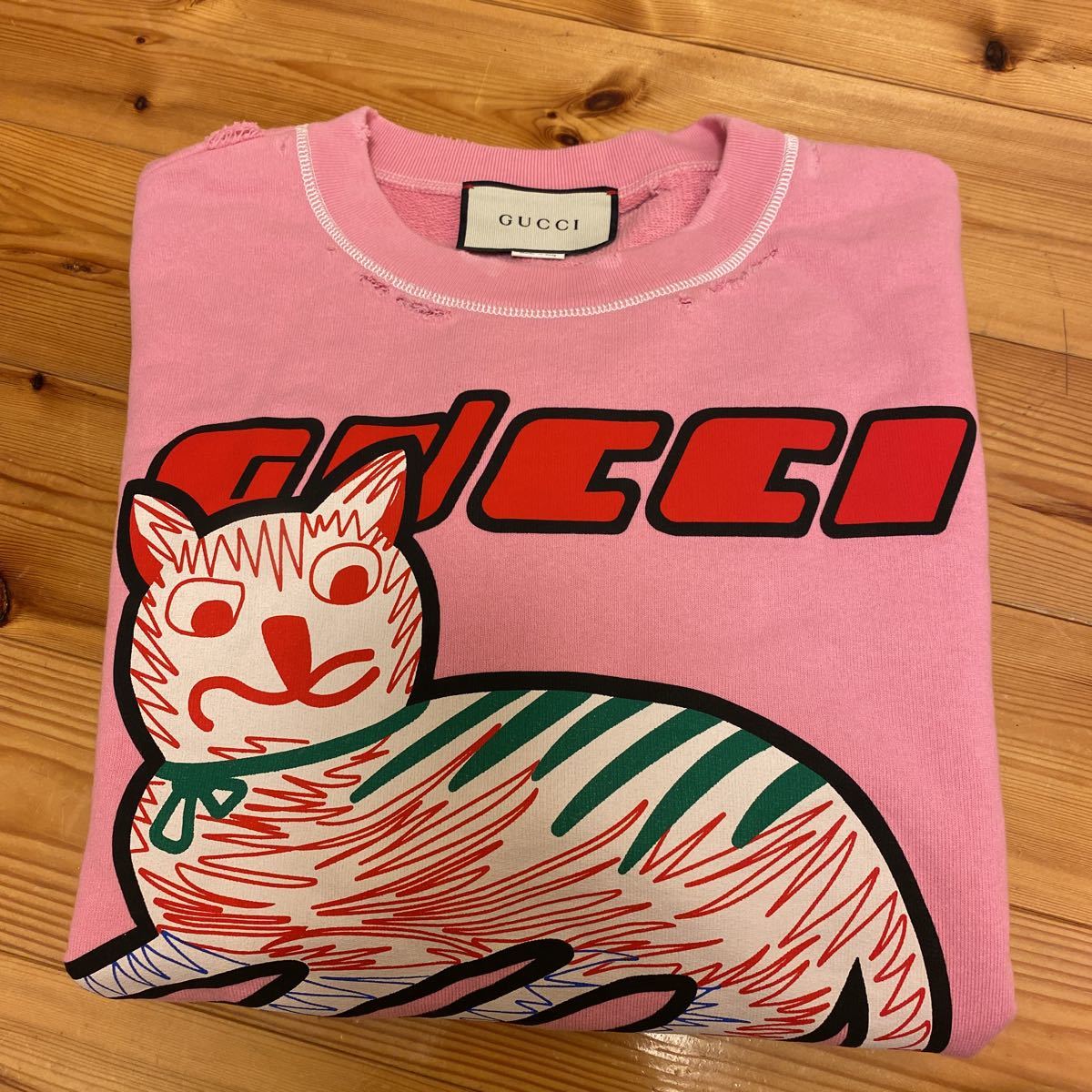 GUCCI グッチ2020FWコレクションモデル キャットプリント GUCCIロゴ