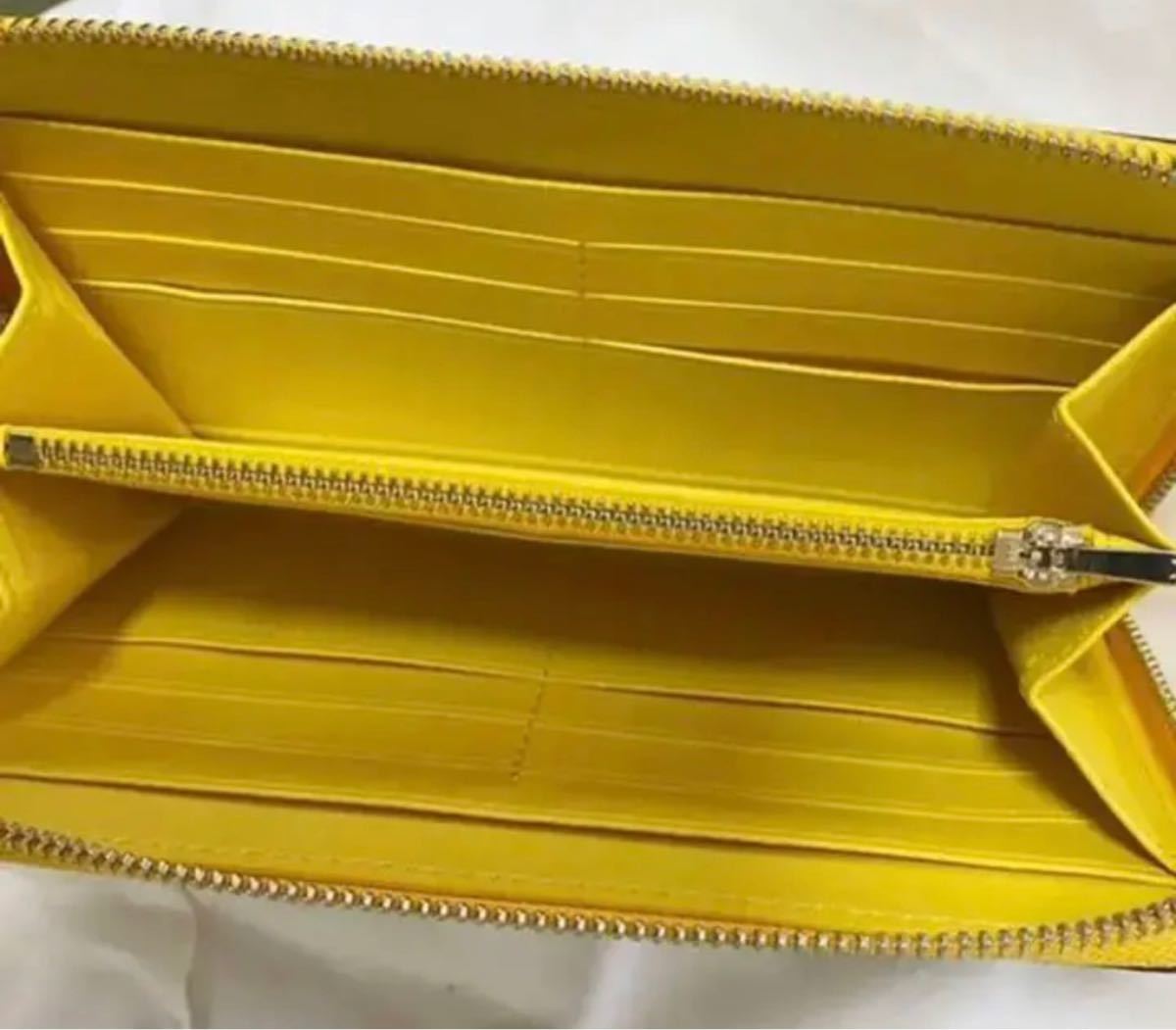 新品 未使用 コーチ COACH 長財布 黄色 白 シグネチャー 内側 新品 未使用 コーチ COACH 長財布 黄色 白 シグネチャー 内側