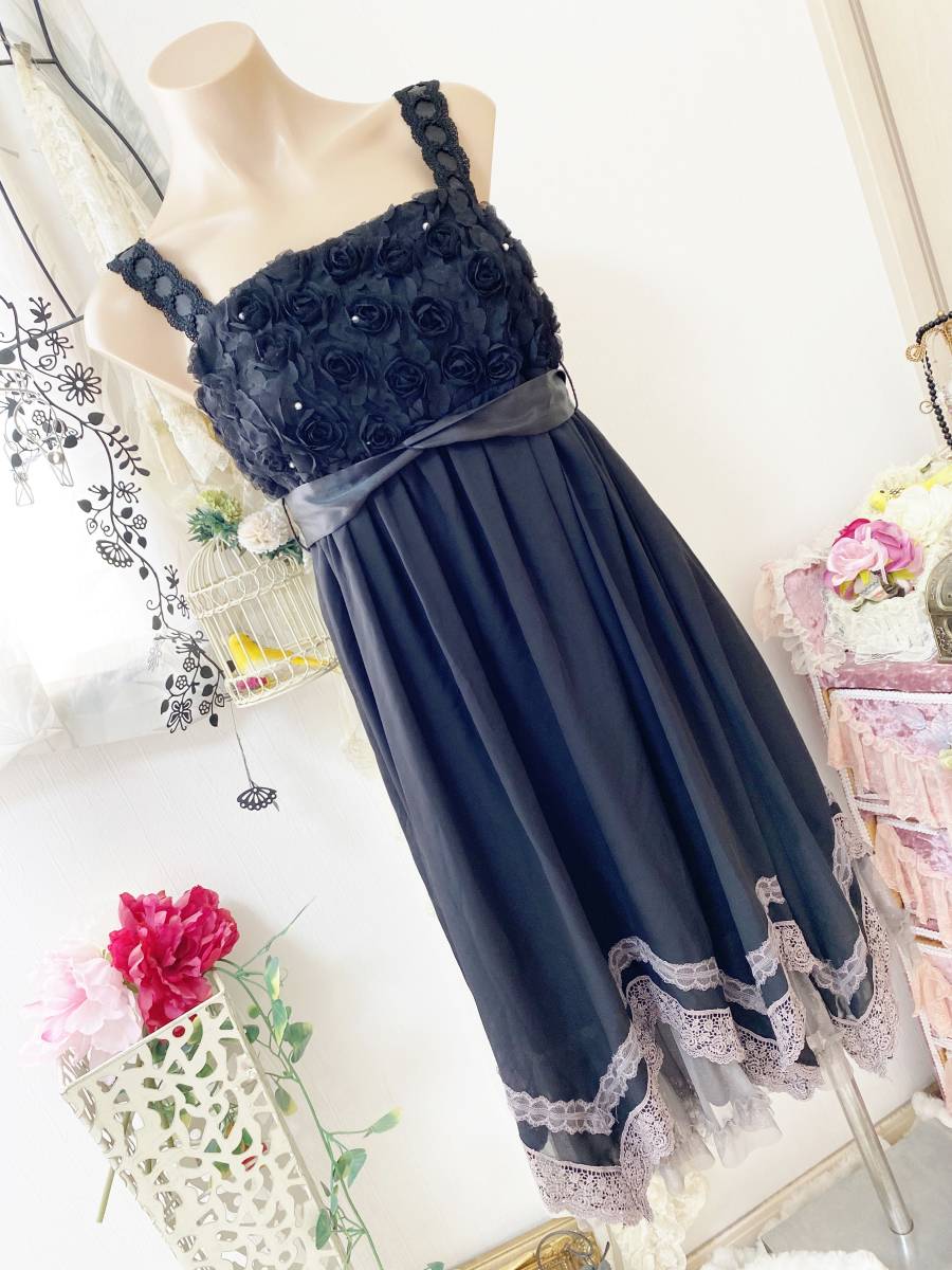 Paypayフリマ レディスmサイズ アクシーズファム Axes Femme 胸元立体花飾り ワンピースドレス 黒 Paypayフリマ レディスmサイズ アクシーズファム Axes Femme 胸元立体花飾り ワンピースドレス 黒