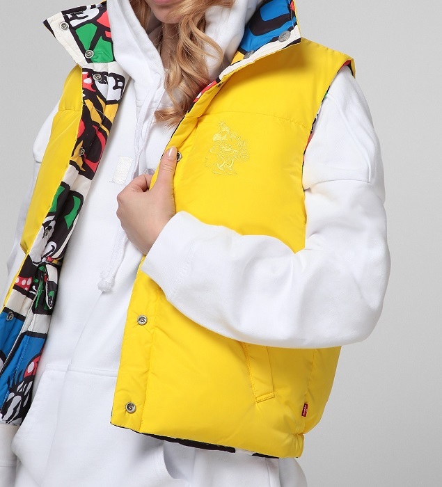 最高の品質のジャケット/アウターリーバイス ディズニー DISNEY DOWN Levi's Lサイズ VEST イエロー