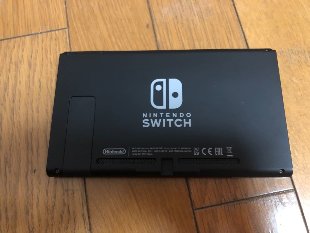 Nintendo Switch本体　新型　ネオンブルー　レッド　使用回数少　美品　ニンテンドースイッチ本体 任天堂　2021年製